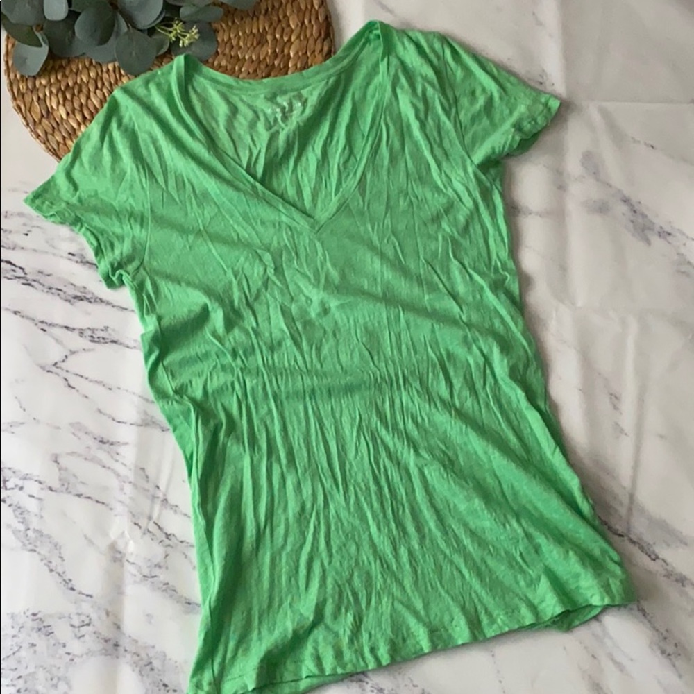 EUC- Jcrew Factory vneck shirt - green - Size L